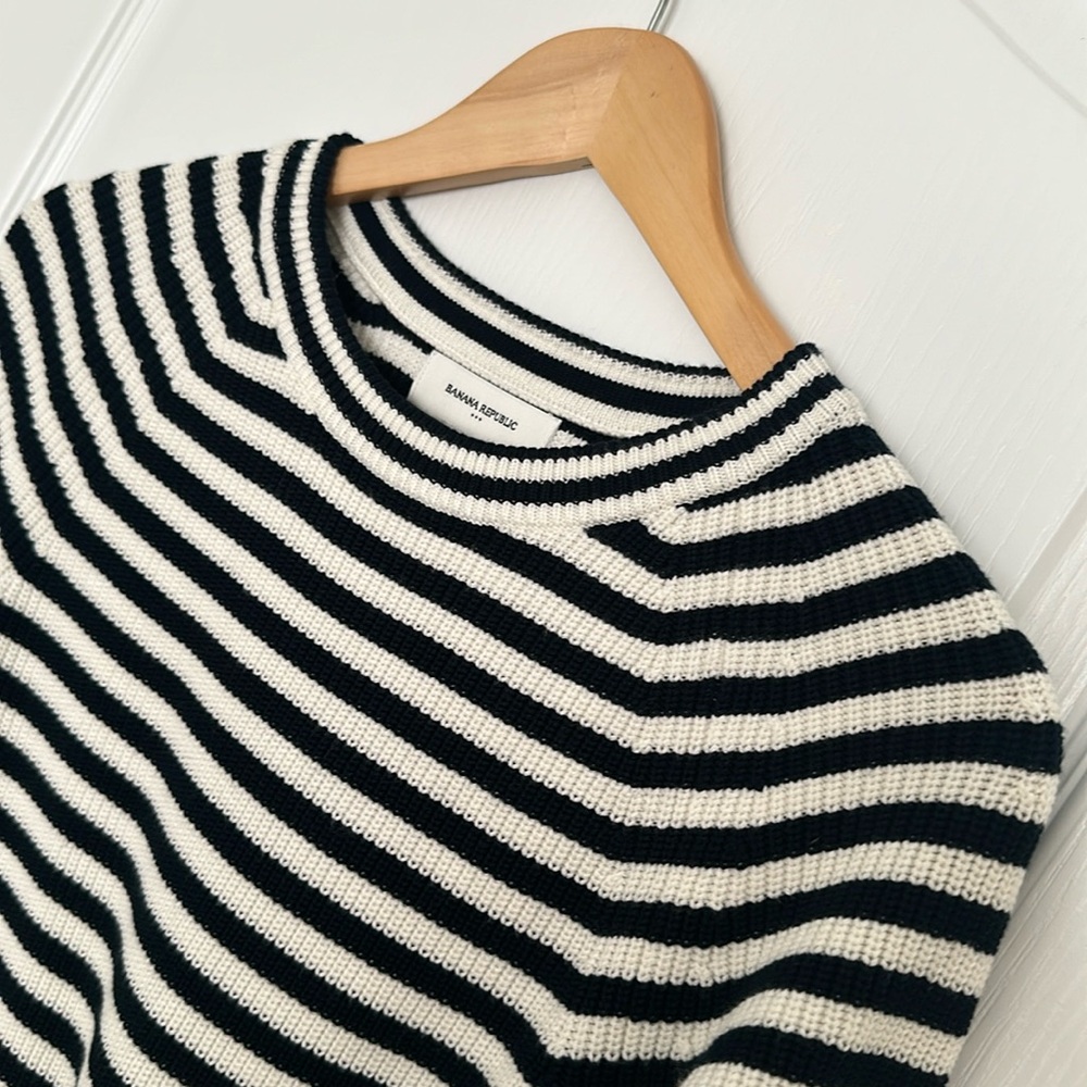 Banana Republic striped sweater, size Medium
